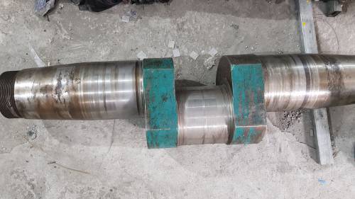 Phun phủ kim loại phục hồi trục khuỷu máy ép củi