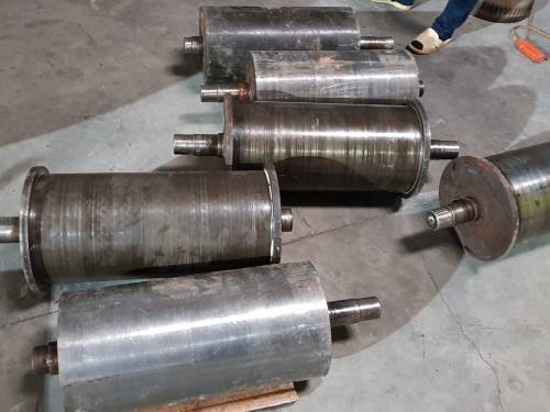 Phủ bề mặt lô cán mỳ bằng công nghệ phun phủ kim loại