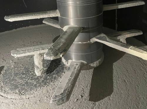 Cánh trộn cao tốc của máy trộn được phủ hợp kim siêu chống mòn